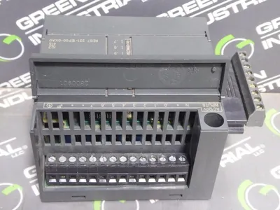 USED SIEMENS 6ES7 221-1EF00-0XA0