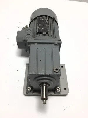 Lenze GST04-2M VBR 071C42 Helical Gear Motor