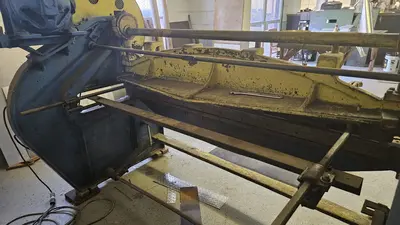 USED PECKSTOW MANUAL/MECHANICAL SQUARING SHEAR