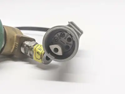 B262B210LT | Asco B262B210 LT Cryogenics Valve 2.8 bar Leybold-Heraeus 42 230 137 - Used