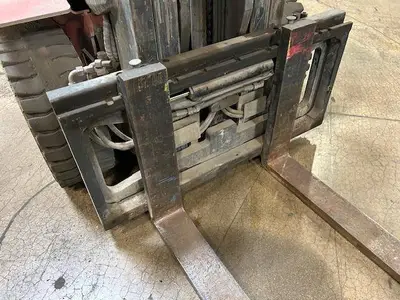 Used LINDE HT30T Internal Combustion Forklifts: Pneumatic Tire Illinois US | Somerset Equipment Sales #1546196