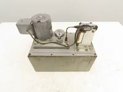 Showa YMAS-3 Automatic Oil Lubrication Piston Pump 6L Tank 110V Motor