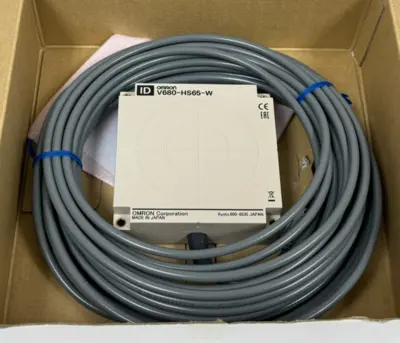 NEW OMRON V680-HS65-W ID SYSTEM ANTENNA 12.5M V680HS65W