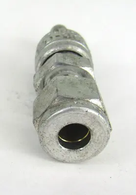 USED SWAGELOK B-QC4-S-400