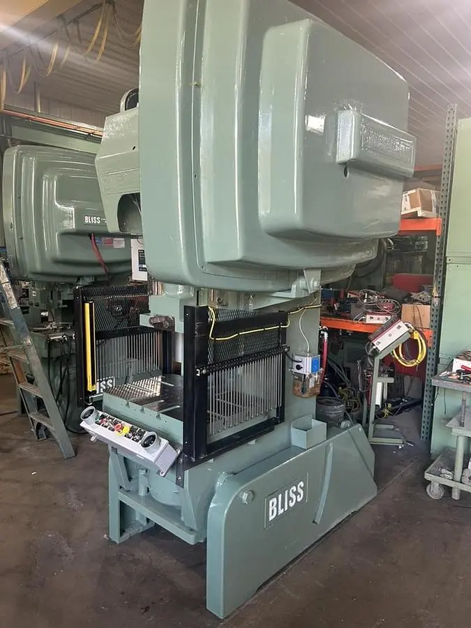 USED 1976 BLISS C60