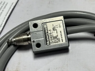 HONEYWELL 914CE196 Limit Switch, Pin Plunger, SPDT, 5 A, 914CE Series