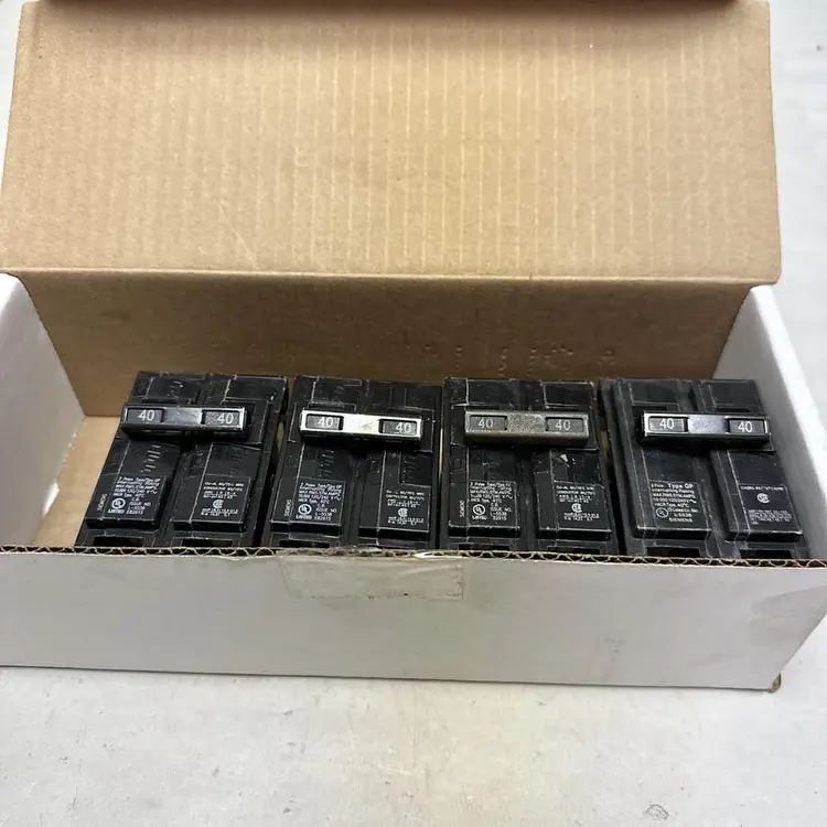 Used SIEMENS Q240 Circuit Breakers | Surplus Asset Holdings #1190168