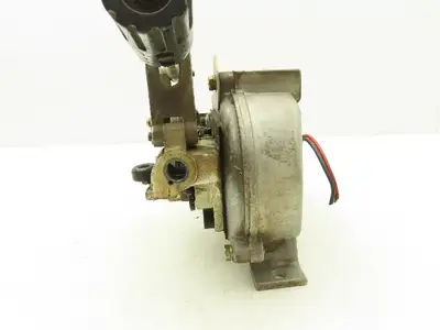 Yaskawa Electric PMEE-12CBB Welder Wire Motor Feeder 24VDC Size 1.0 Rollers