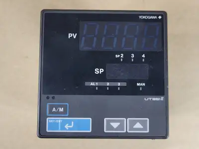 USED YOKOGAWA UT351