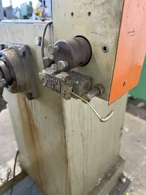 2,000 LB. X 18" JACO VARIABLE SPEED UNCOILER. STOCK # 0779725