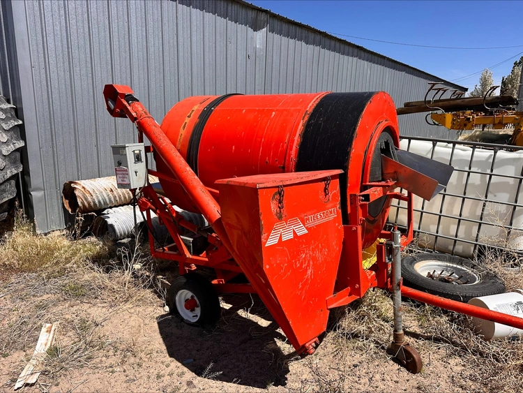 Used _UNKNOWN_ _UNKNOWN_ Misc Spreaders Idaho US | Tri-Steel Manufacturing #1557121