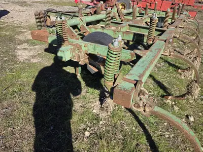 USED 2000 JOHN DEERE 100