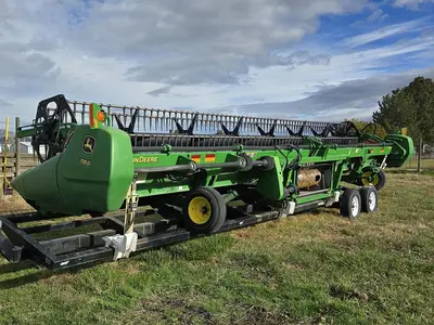 USED 2018 JOHN DEERE 735D