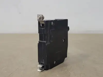USED SQUARE D QOB120