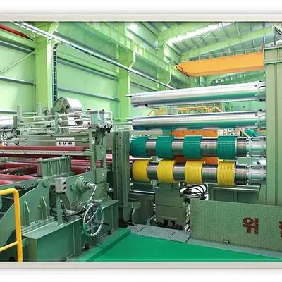 72" (1850mm) x .125" (3.2mm) x 55,000# Slitting Line with Automatic Tooling and Knife Setup