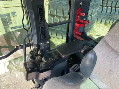 2015 John Deere 772GP