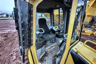 Used 2005 CATERPILLAR D5G XL Bulldozers Pennsylvania US | Proxy Equipment #1378128