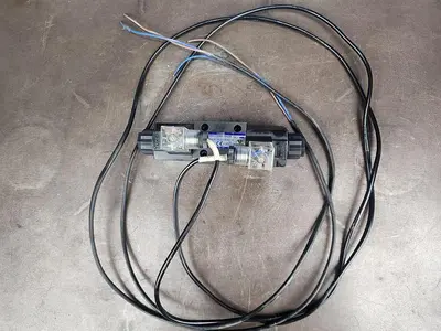 USED YUKEN DSG-01-3C2-D24-N1-50