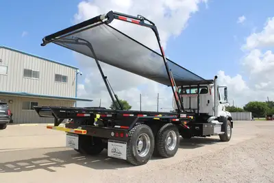 Used 2017 FREIGHTLINER 114SD Rolloff Trucks Texas US | Roll Off Truck World #1491773