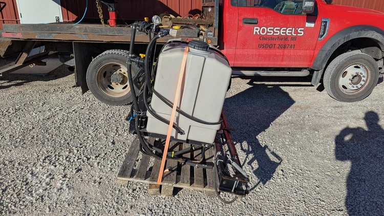 Used DEMCO 9488056 3-pt Mounted Sprayers | Rosseel's Equipment Inc #720516