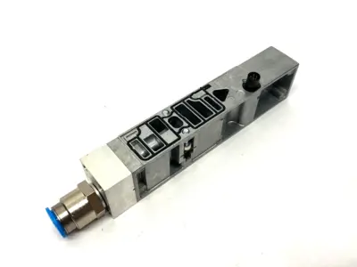 USED FESTO VERTICAL PRESSURE SUPPLY PLATE 10BAR/145PSI 540171