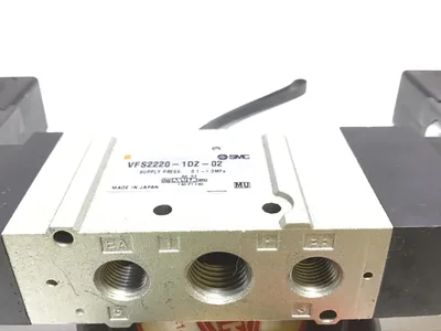 SMC VFS2220-1DZ-02 Valve, Solenoid/Pilot Supply Press 0.1 – 1.0MPa 110/120VAC 50/60Hz