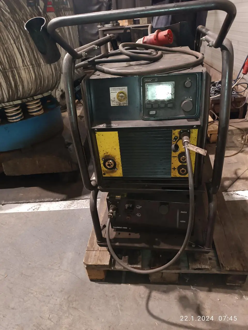 USED 2015 ESAB MIG C3000I