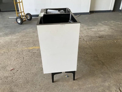 Used 5V5304 SINK Sinks Michigan US | Miedema Asset Management Group #1413789