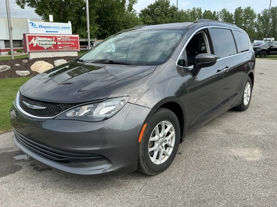 USED 2020 CHRYSLER VOYAGER