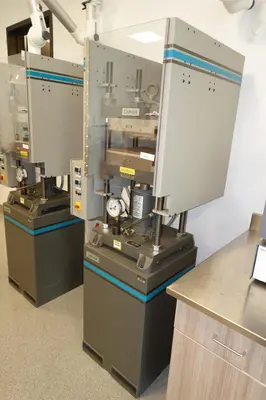Used _UNKNOWN_ _UNKNOWN_ Heated Platen Hydraulic Press Texas US | Federal Equipment Company #1708617
