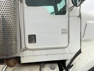 USED 1997 KENWORTH T800