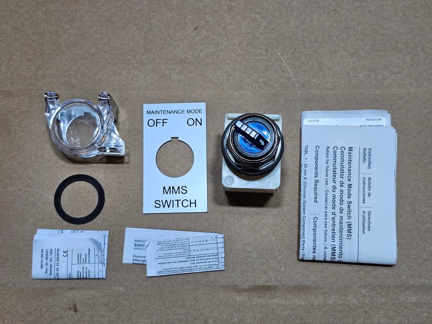 New | in-Stock SCHNEIDER ELECTRIC LV429658 Switchgears British Columbia CA | Lenmark #1430205