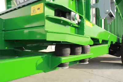 New | in-Stock 2026 TUBELINE NITRO 750 Manure Spreaders Pennsylvania US | Zimmerman Farm Service #1410430