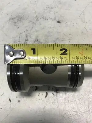 USED VICKERS 25-D10-30