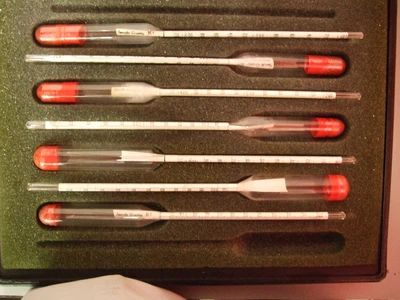 (7) Princo Specific Gravity Hydrometers Glass 1.800-.700