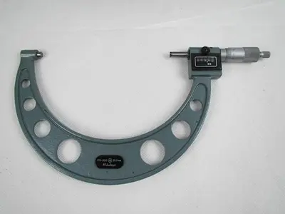 Mitutoyo Digit Outside Micrometer w/ Standard Code # 193-108 175-200mm, .01 mm