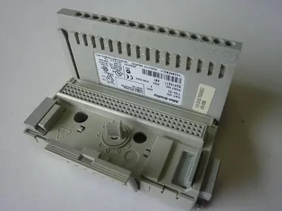 USED ALLEN BRADLEY 1794-IB16 SER A