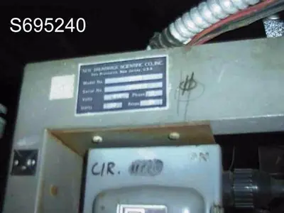 USED 1977 NEW BRUNSWICK SCIENTIFIC IF-70