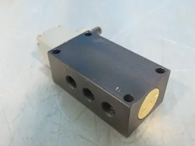 Used CLIPPARD MINIMATIC LVA3 Solenoid Valves Ohio US | HGR 24 #864383
