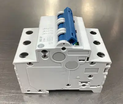 USED ALLEN BRADLEY 1492-SPM3D060