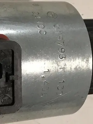 USED REXROTH 4WE10U33/CG24N9K4