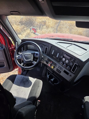 Used 2019 FREIGHTLINER CASCADIA Miscellaneous Trucks/Trailers California US | Revelation Machinery #1244431