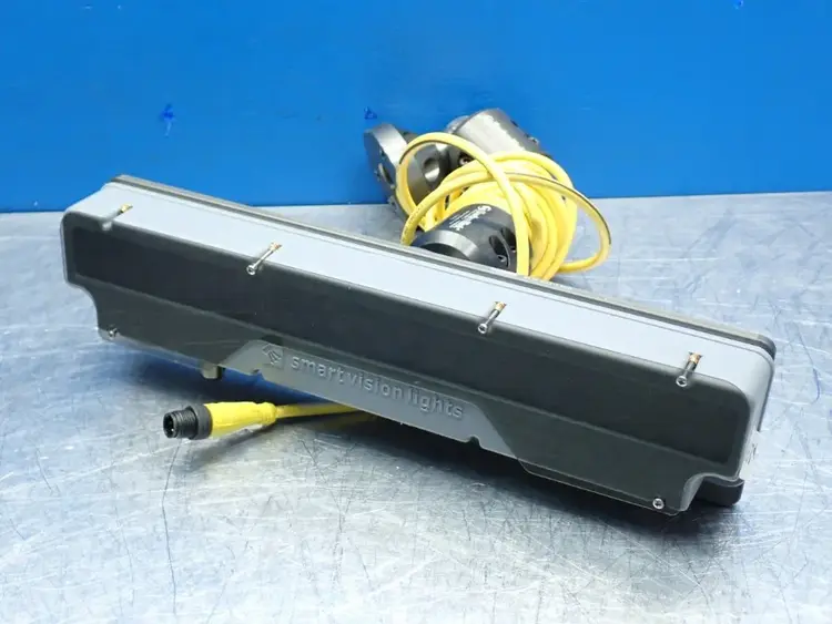 Used SMART VISION LIGHTS LC300470 Lighting | HGR 24 #737216