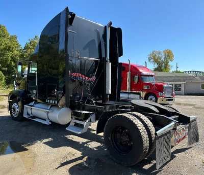 Used 2001 FREIGHTLINER FLD 120 Conventional trucks Indiana US | Proxy Equipment #1384951