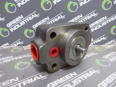 Tuthill Pump Co. Positive Displacement Rotary Pump 3/4" NPT 1 GPM 100 RPM New