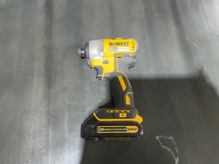 Used _UNKNOWN_ _UNKNOWN_ Screw Drivers Michigan US | Miedema Asset Management Group #1295064