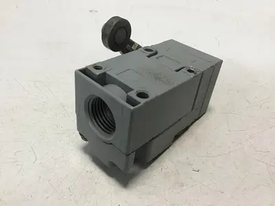 USED SQUARE D 9007-C52B2