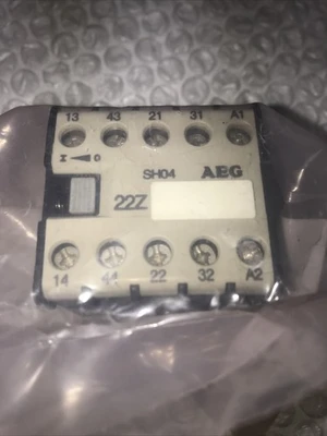 ** NEW IN FACTORY BAG AEG 910-302-083-22 CONTACTOR #