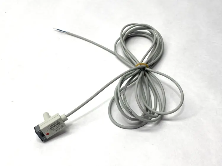 Used SMC PRESSURE SWITCH Pressure Switches Michigan US | Maverick Industrial Sales #1090952