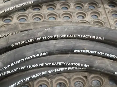 1/2" x 90ft Rubber Waterblast Hose